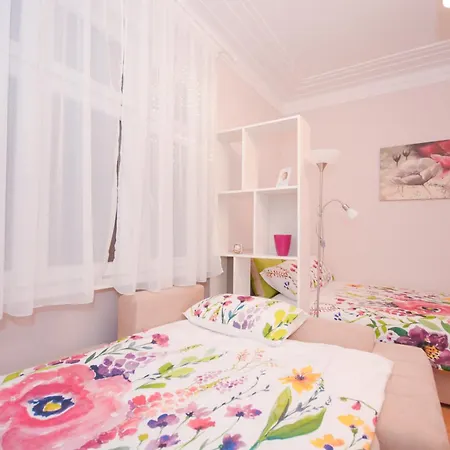 Mina Apartment *